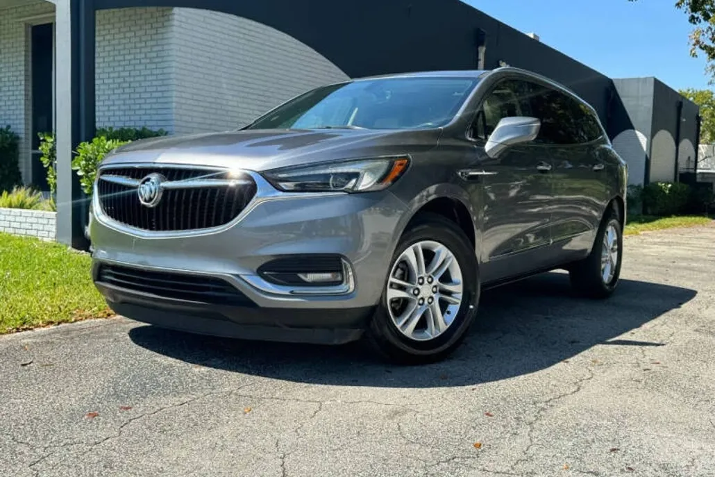 2019 Buick Enclave Essence photo 1