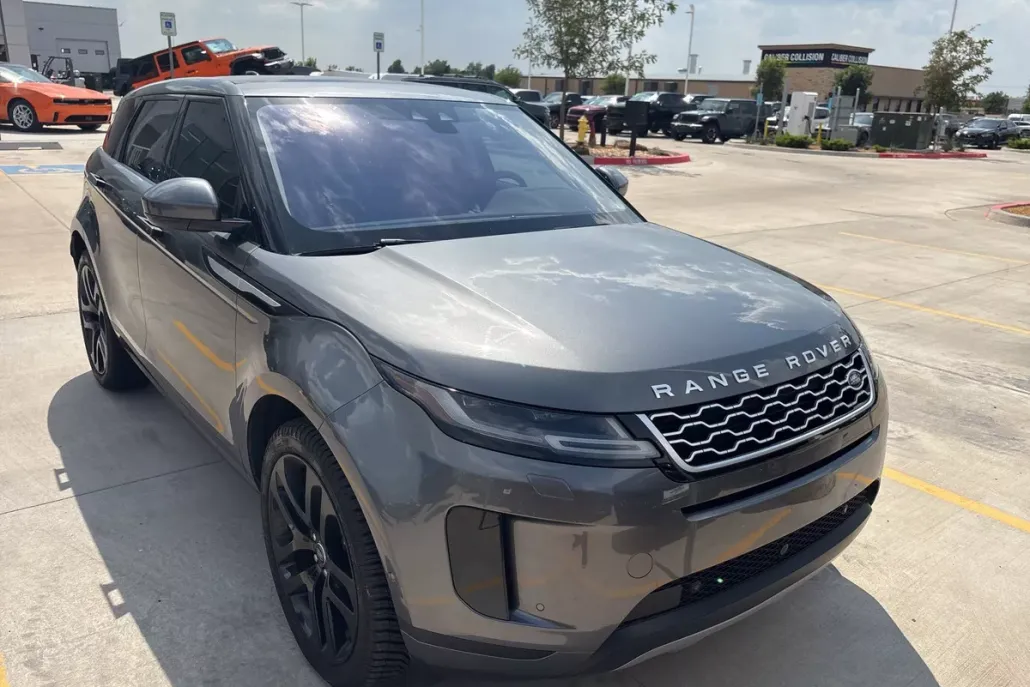2020 Land Rover Range Rover Evoque SE photo 1