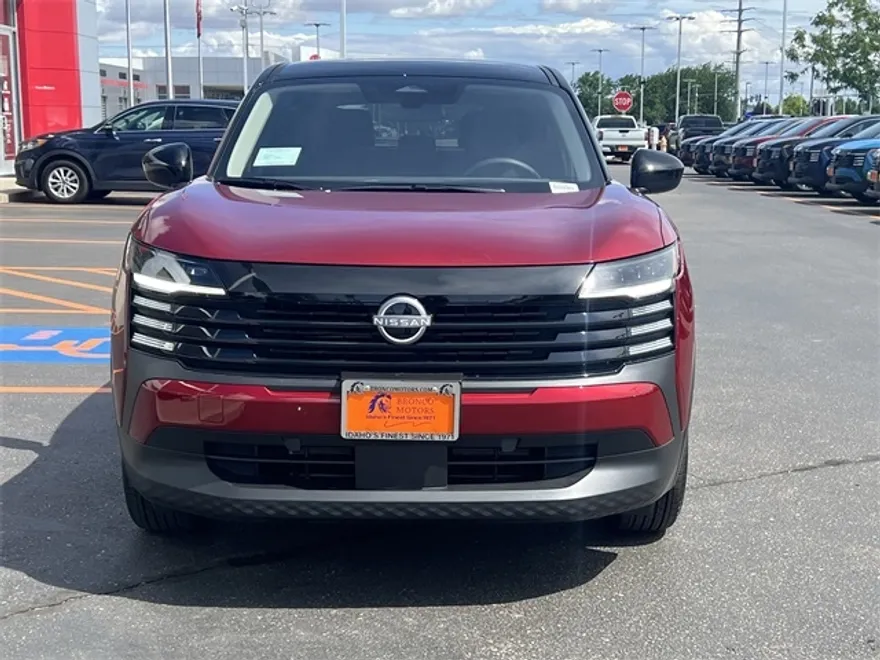 2025 Nissan Kicks SV photo 1