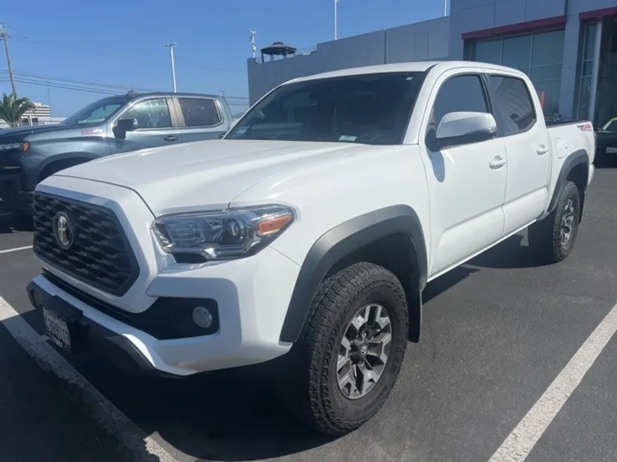2023 Toyota Tacoma TRD Off-Road photo 1