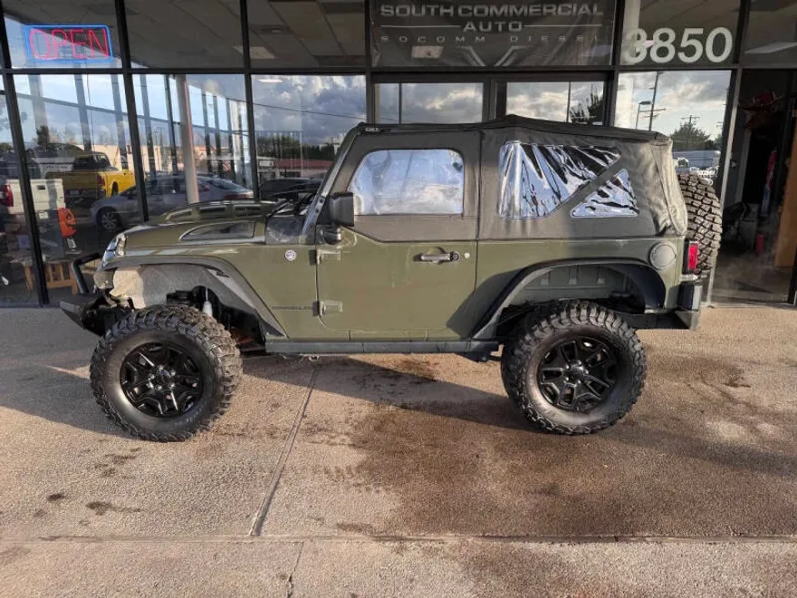 2015 Jeep Wrangler Freedom photo 1
