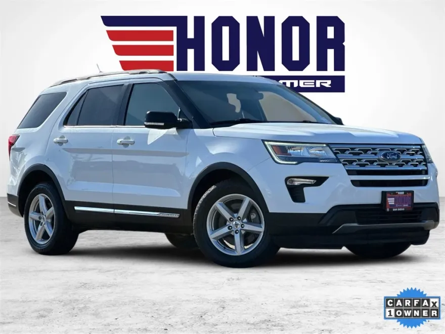 2019 Ford Explorer XLT photo 1