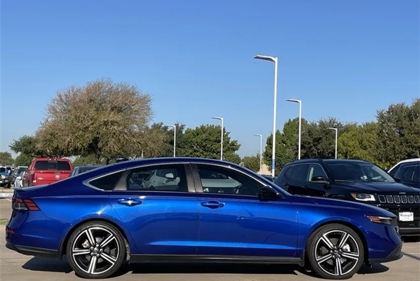 2023 Honda Accord Hybrid Sport photo 1