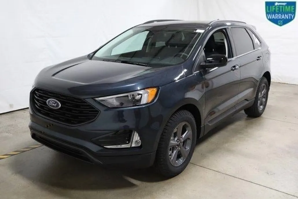 2024 Ford Edge SEL photo 1