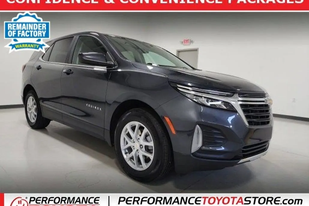 2023 Chevrolet Equinox LT photo 1