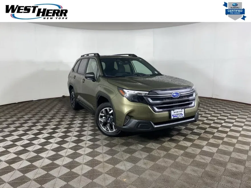 2025 Subaru Forester Premium photo 1