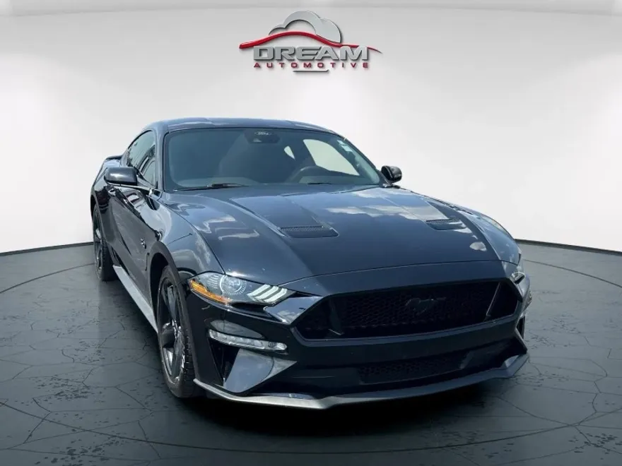 2023 Ford Mustang GT Premium photo 1