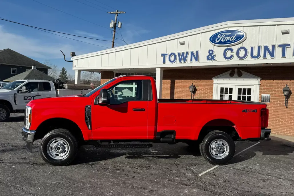 2025 Ford F-250 XL photo 1