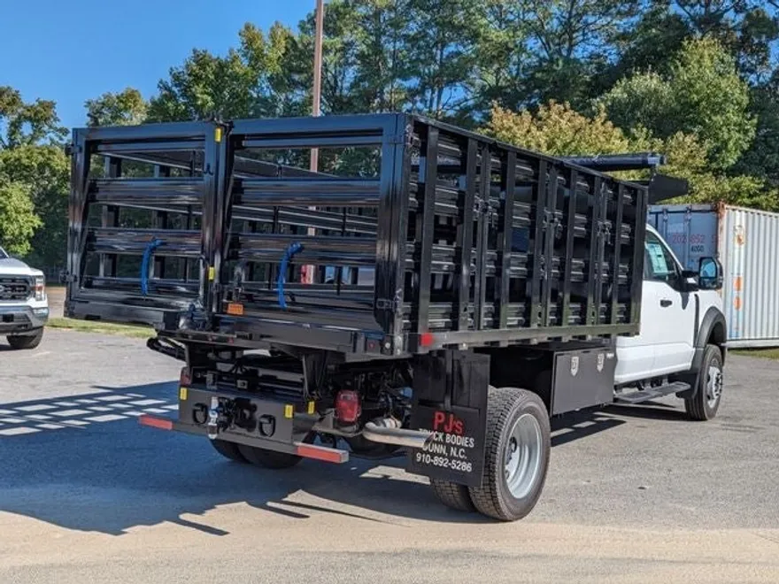 2023 Ford F-450 XL photo 1