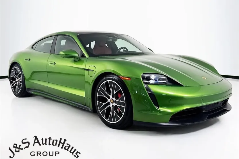 2023 Porsche Taycan 4S photo 1