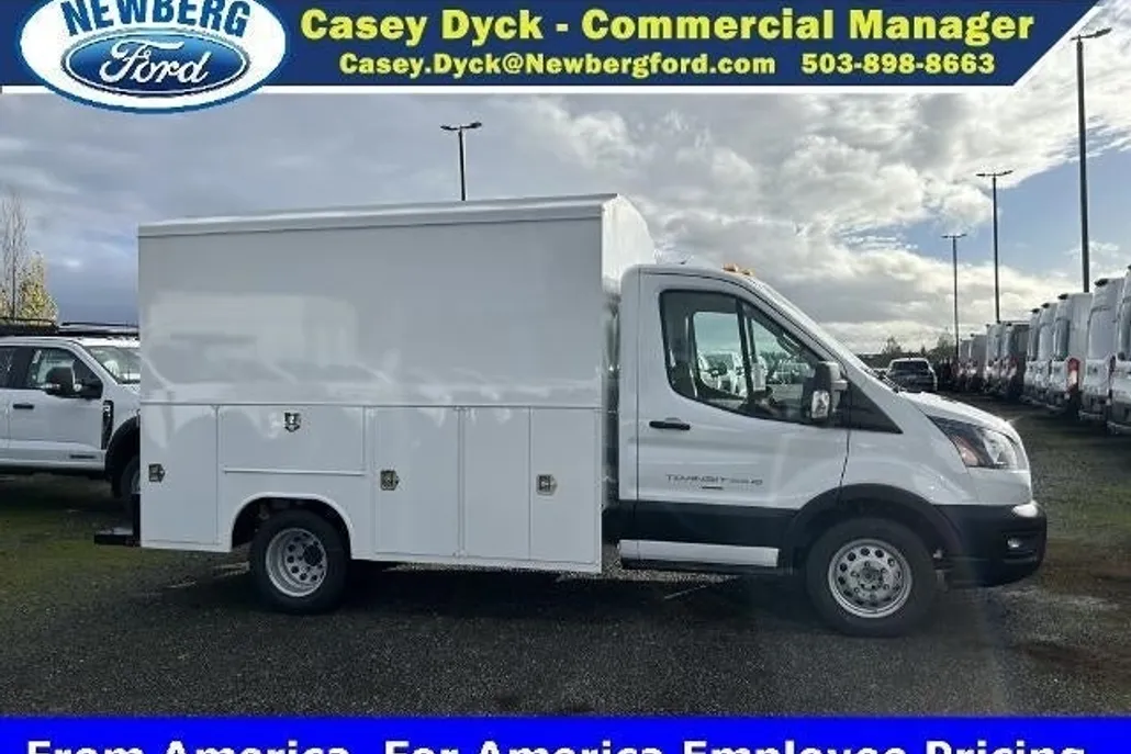 2024 Ford Transit Chassis photo 1