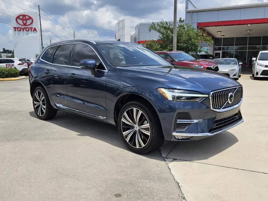 2022 Volvo XC60 Inscription photo 1