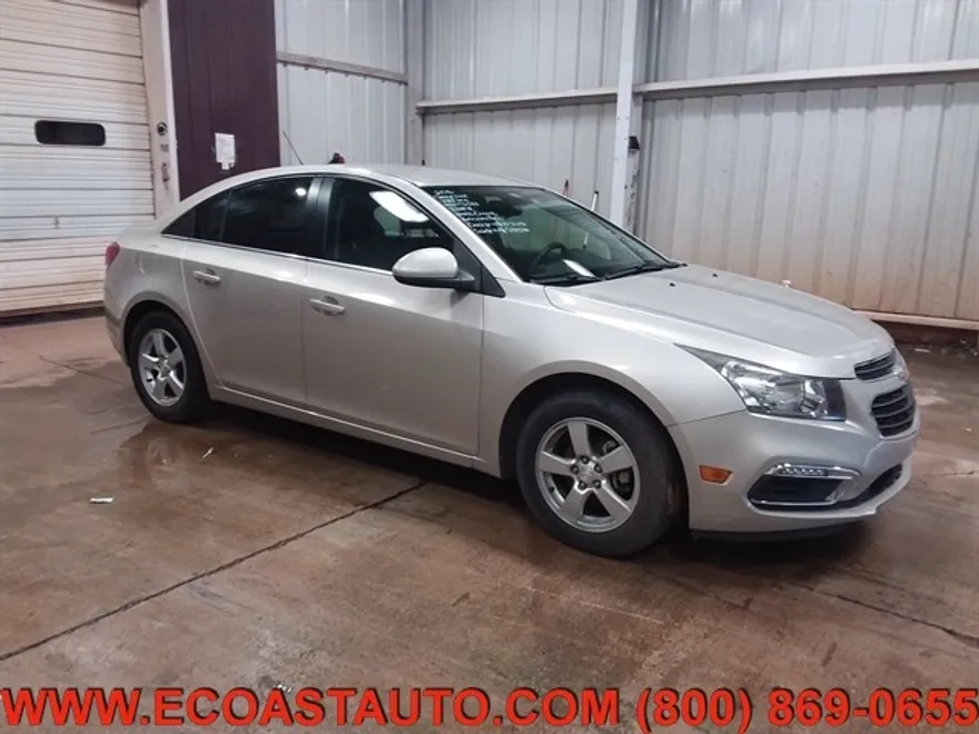 2016 Chevrolet Cruze LT photo 1
