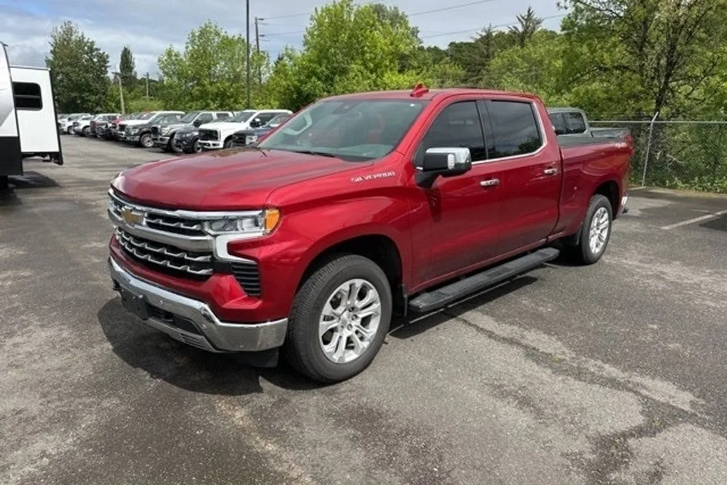 2022 Chevrolet Silverado 1500 LTZ photo 1