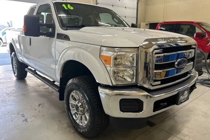 2016 Ford F-250 photo 1
