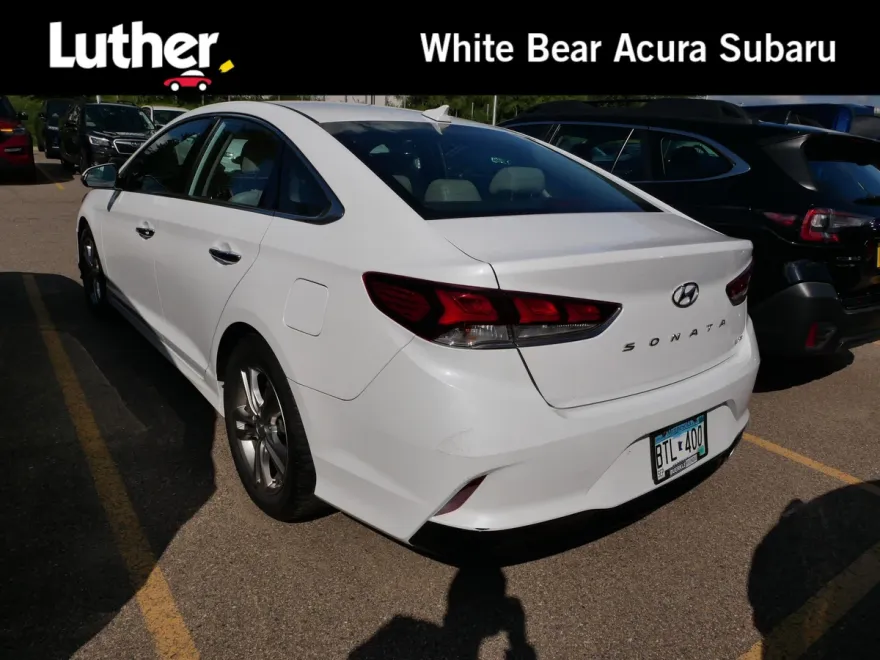 2018 Hyundai Sonata Limited photo 1