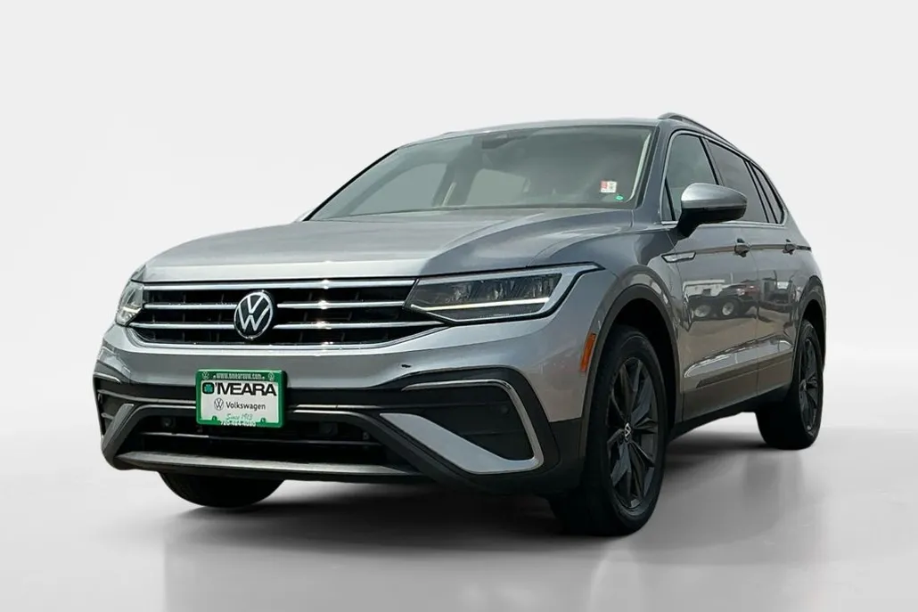 2024 Volkswagen Tiguan SE Wolfsburg Edition photo 1