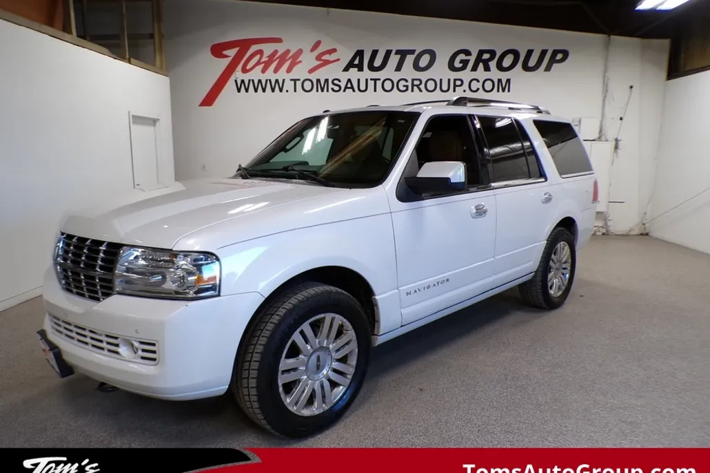2012 Lincoln Navigator photo 1