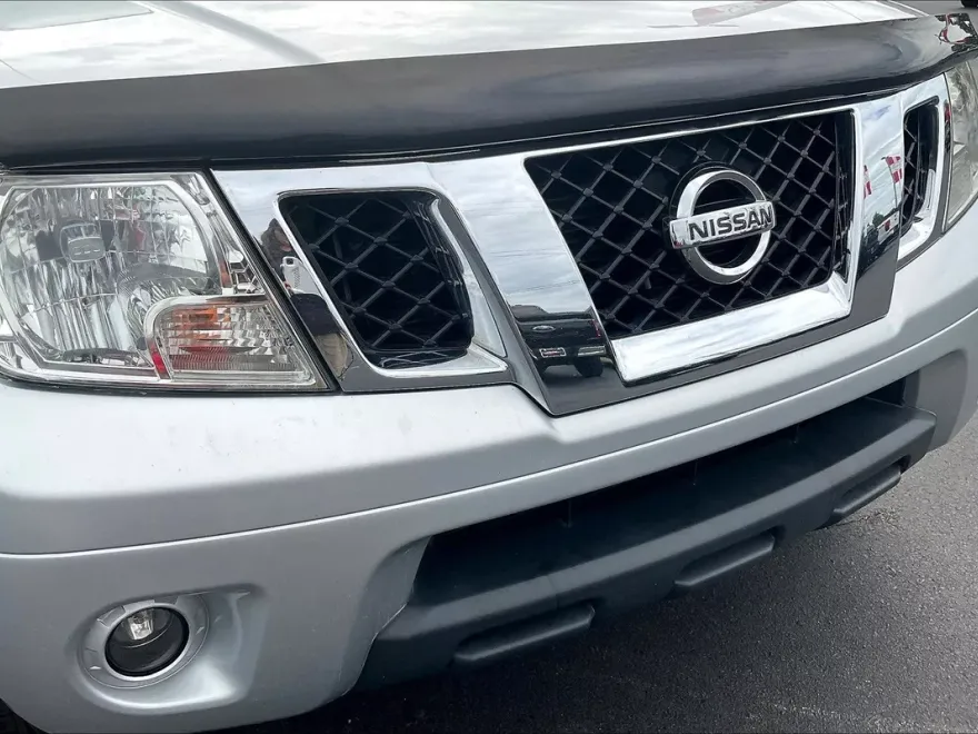 2017 Nissan Frontier SV photo 28