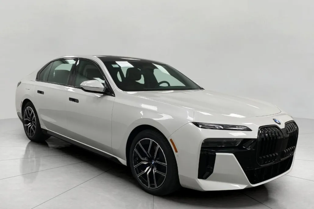2025 Bmw 740i xDrive Sedan photo 1