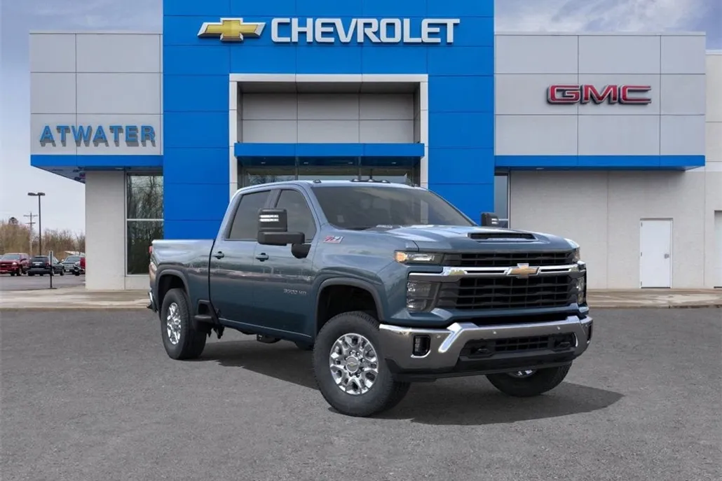 2025 Chevrolet Silverado 3500HD LT photo 1