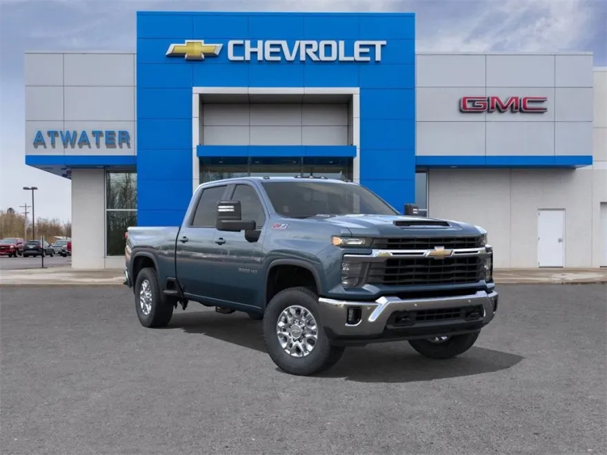2025 Chevrolet Silverado 3500HD LT photo 1