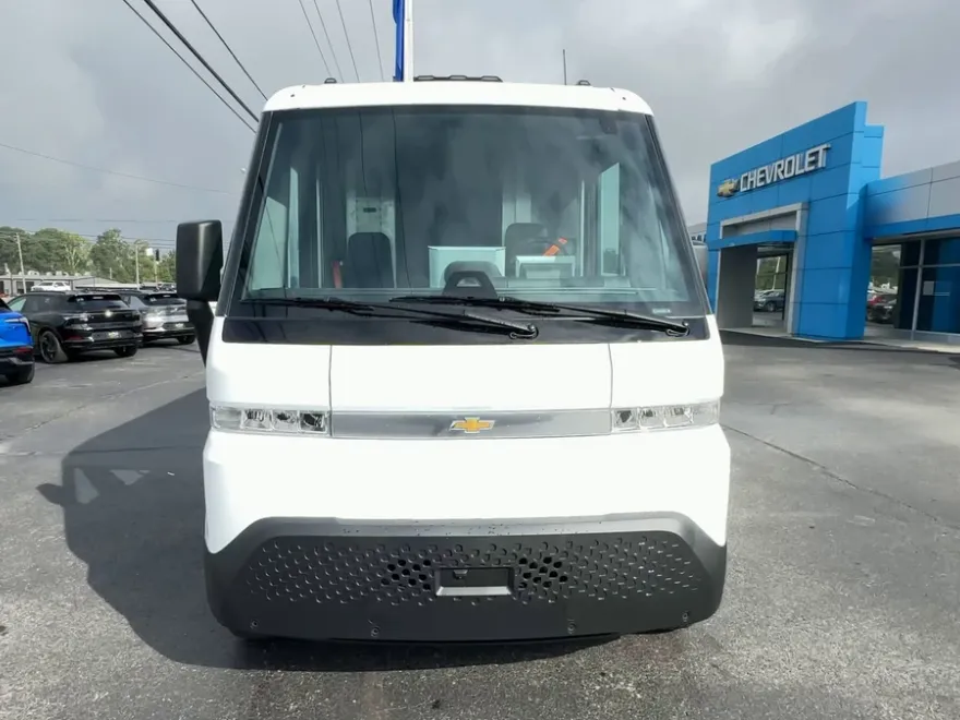 2025 Chevrolet BrightDrop 400 photo 1