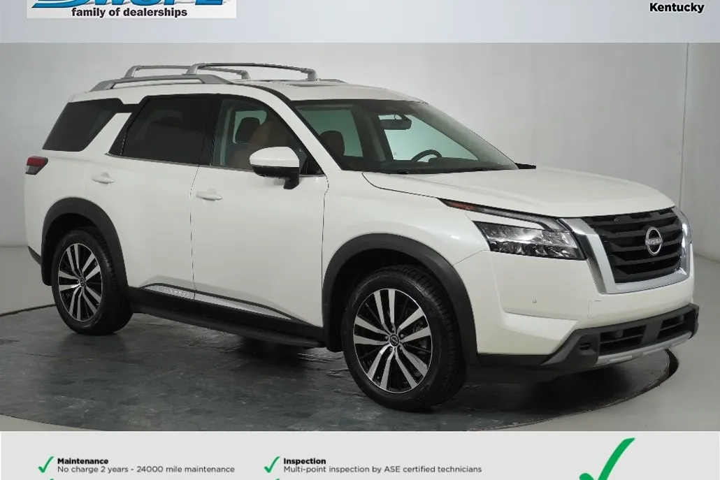 2024 Nissan Pathfinder Platinum photo 1
