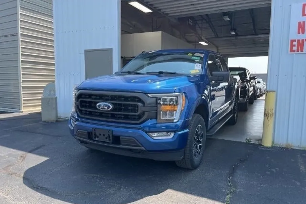 2022 Ford F-150 XLT photo 1