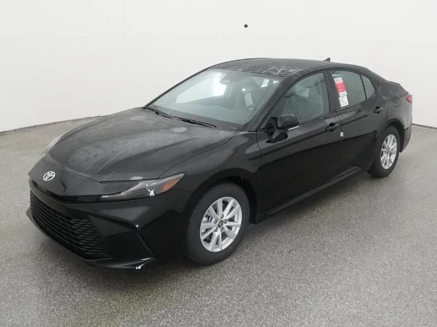 2026 Toyota Camry LE photo 1