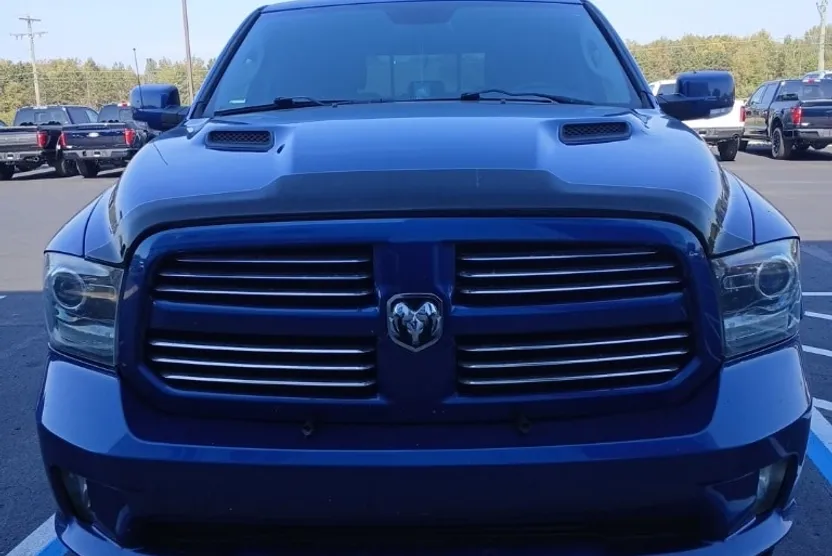 2016 Ram 1500 Sport photo 1