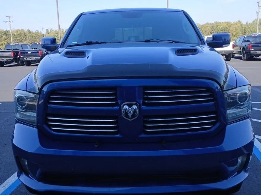 2016 Ram 1500 Sport photo 1