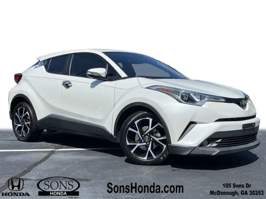 2018 Toyota C-HR XLE Premium photo 1