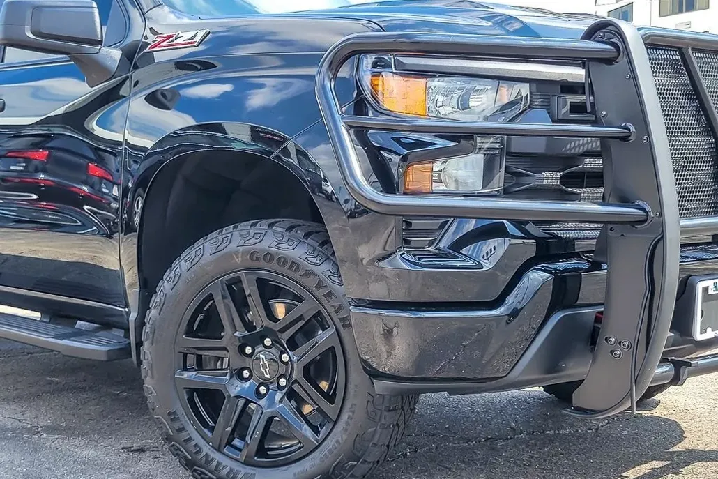2024 Chevrolet Silverado 1500 Custom Trail Boss photo 1