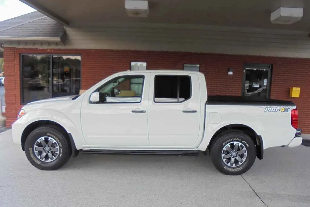 2018 Nissan Frontier photo 1