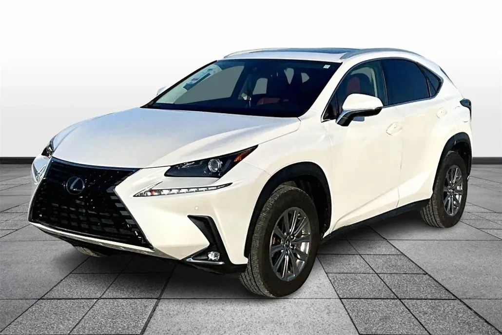 2021 Lexus NX 300 photo 1
