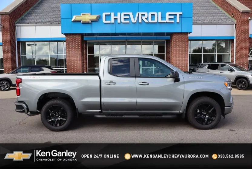 2026 Chevrolet Silverado 1500 RST photo 1