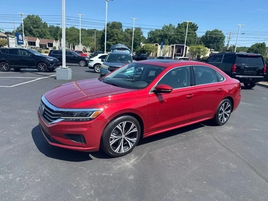 2021 Volkswagen Passat 2.0T SE photo 1