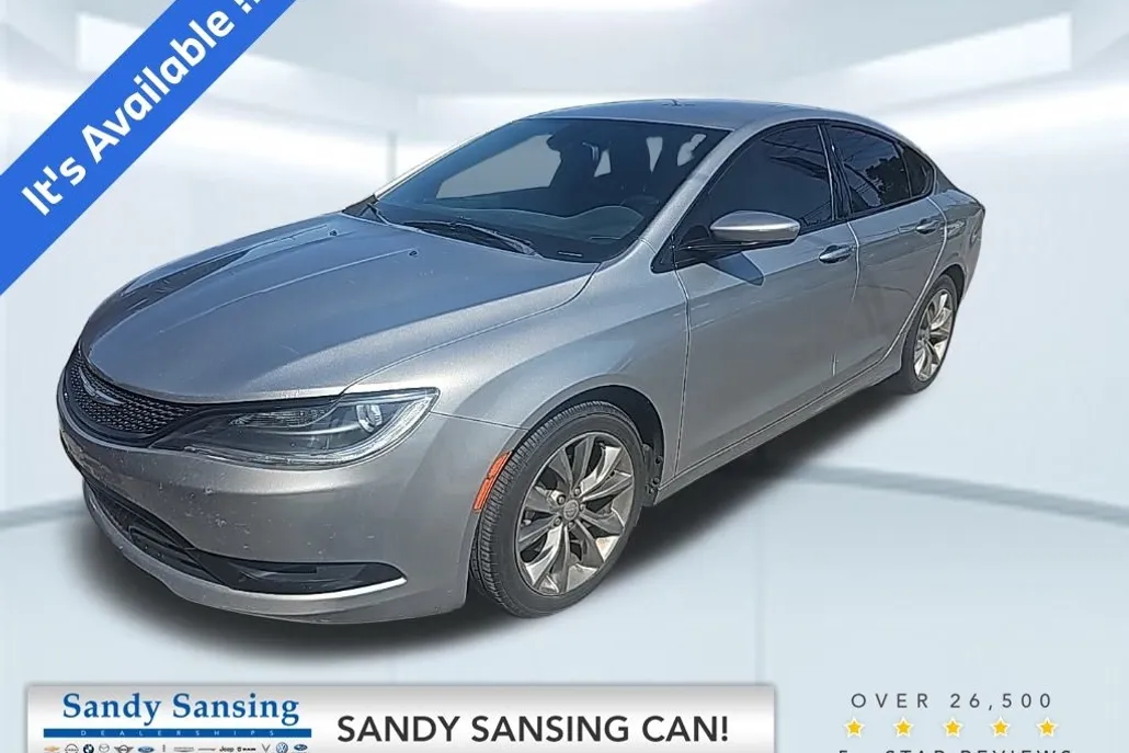 2015 Chrysler 200 S photo 1