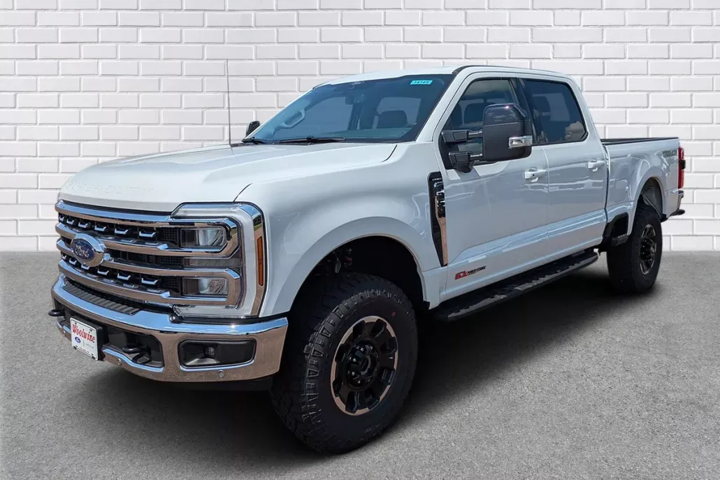 2026 Ford F-250 Lariat photo 1