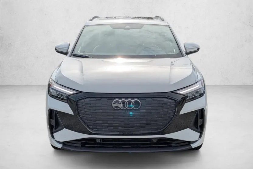 2023 Audi Q4 50 E-tron Premium Plus photo 1