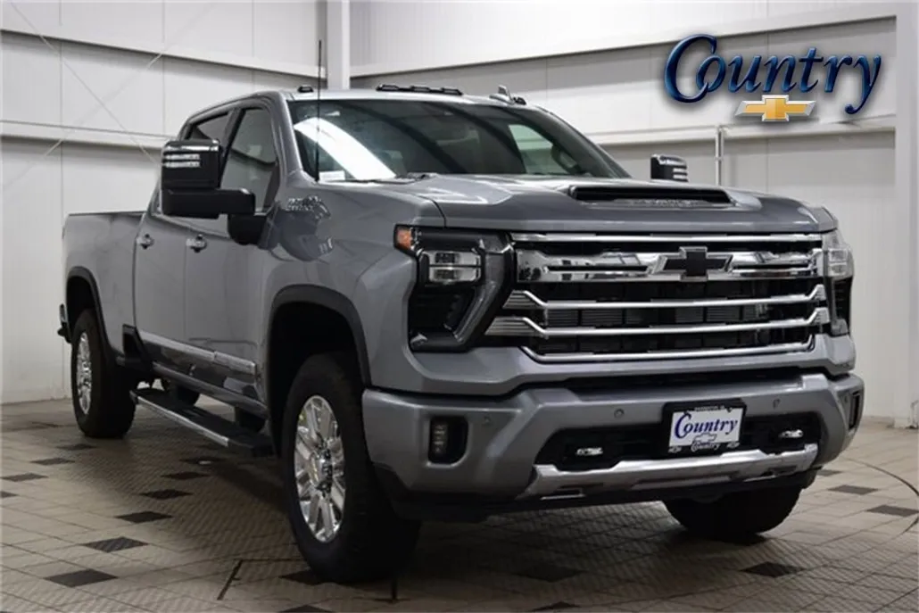 2025 Chevrolet Silverado 3500HD High Country photo 1