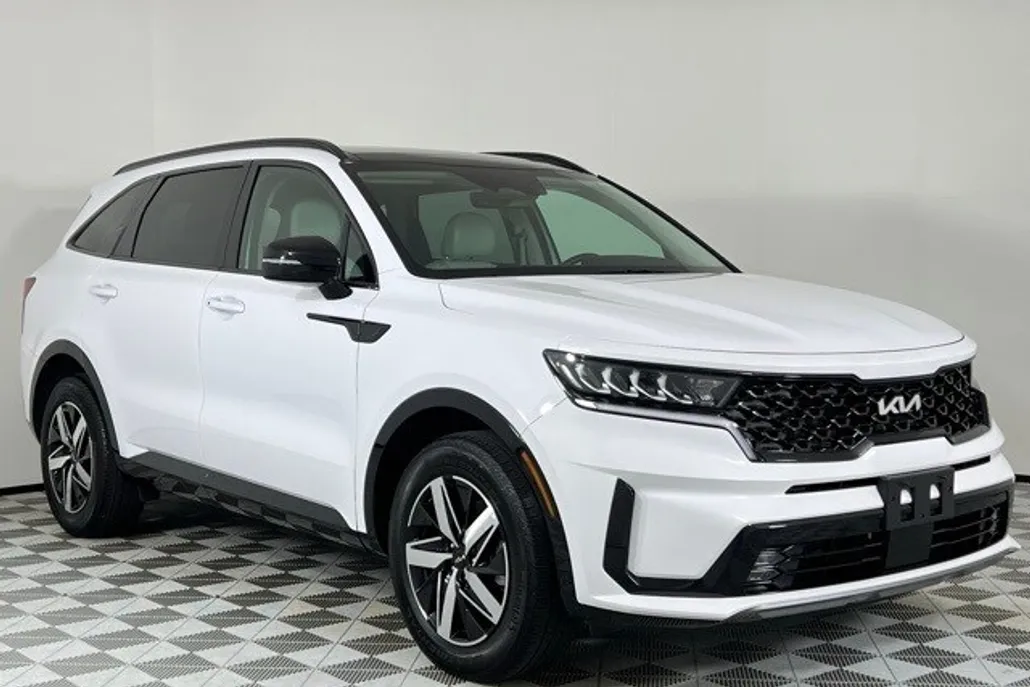 2023 Kia Sorento EX photo 1