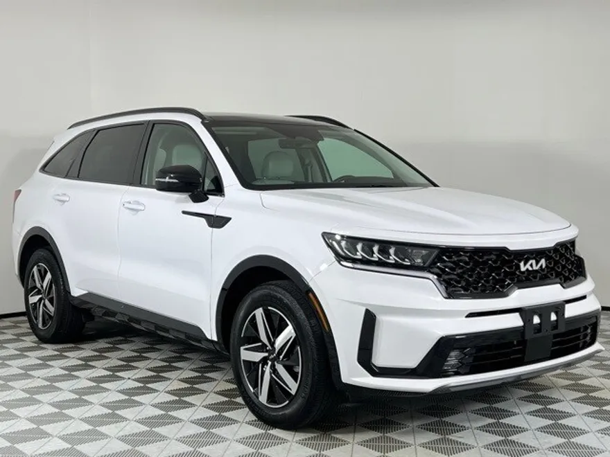 2023 Kia Sorento EX photo 1