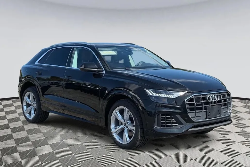 2023 Audi Q8 Premium Plus photo 1