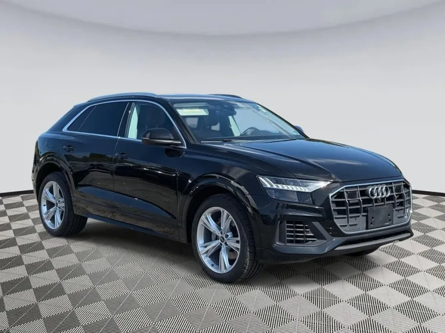 2023 Audi Q8 Premium Plus photo 1