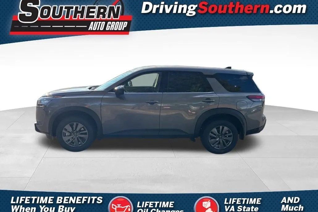 2025 Nissan Pathfinder S photo 1