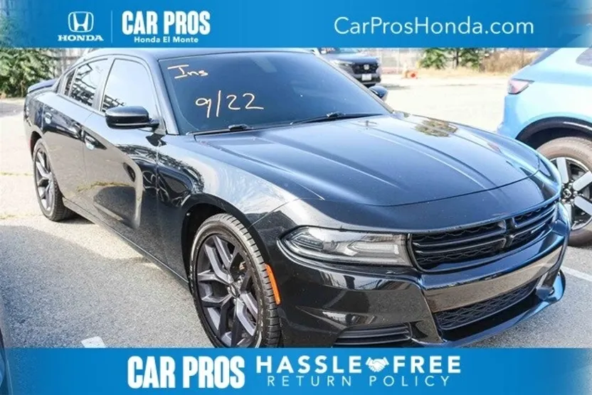 2020 Dodge Charger SXT photo 1