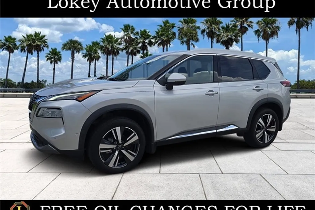 2023 Nissan Rogue SL photo 1