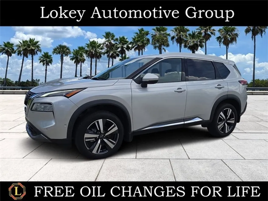 2023 Nissan Rogue SL photo 1